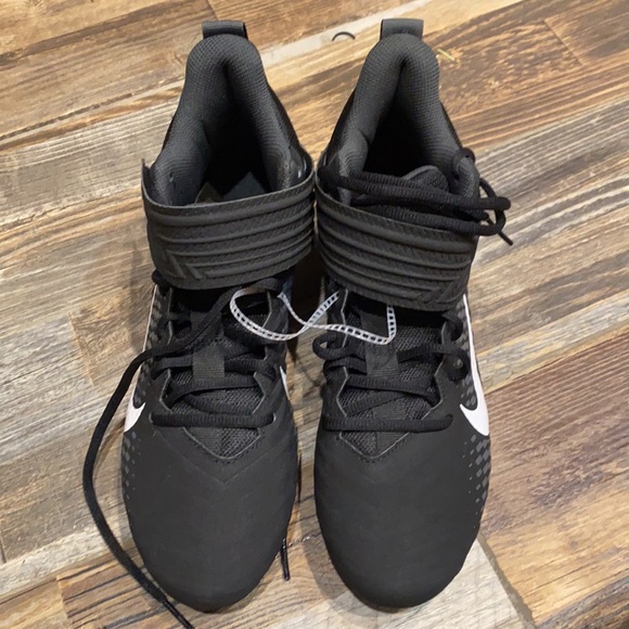 Nike Alpha Cleats - Picture 2 of 6